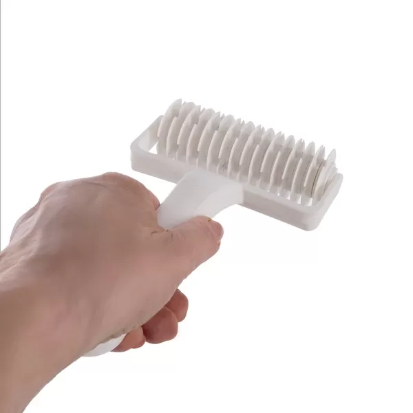 Váleček mřížkový UH na těsto š. 11,8 cm